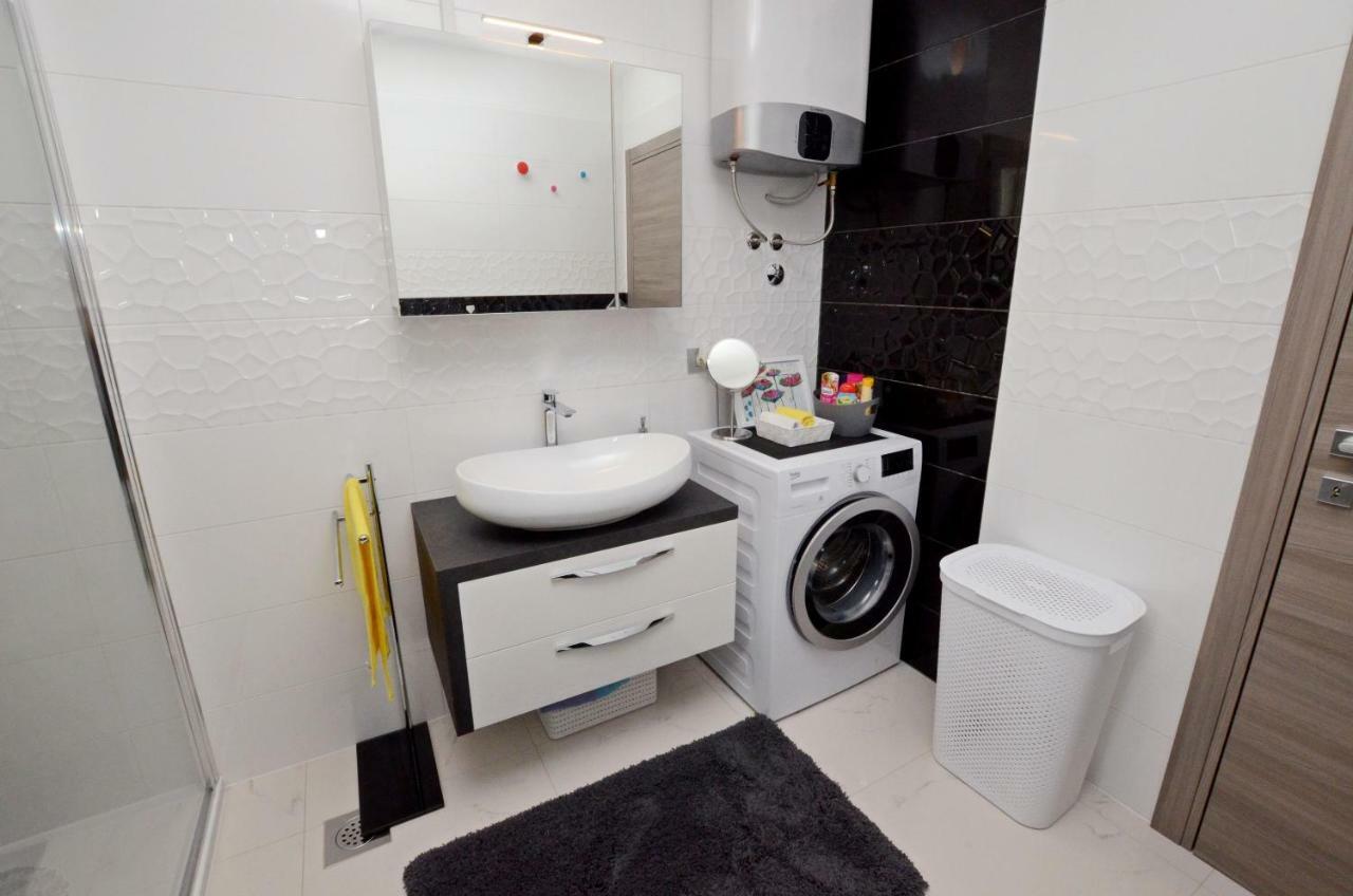 Apartments Golden Hour Jurdani المظهر الخارجي الصورة