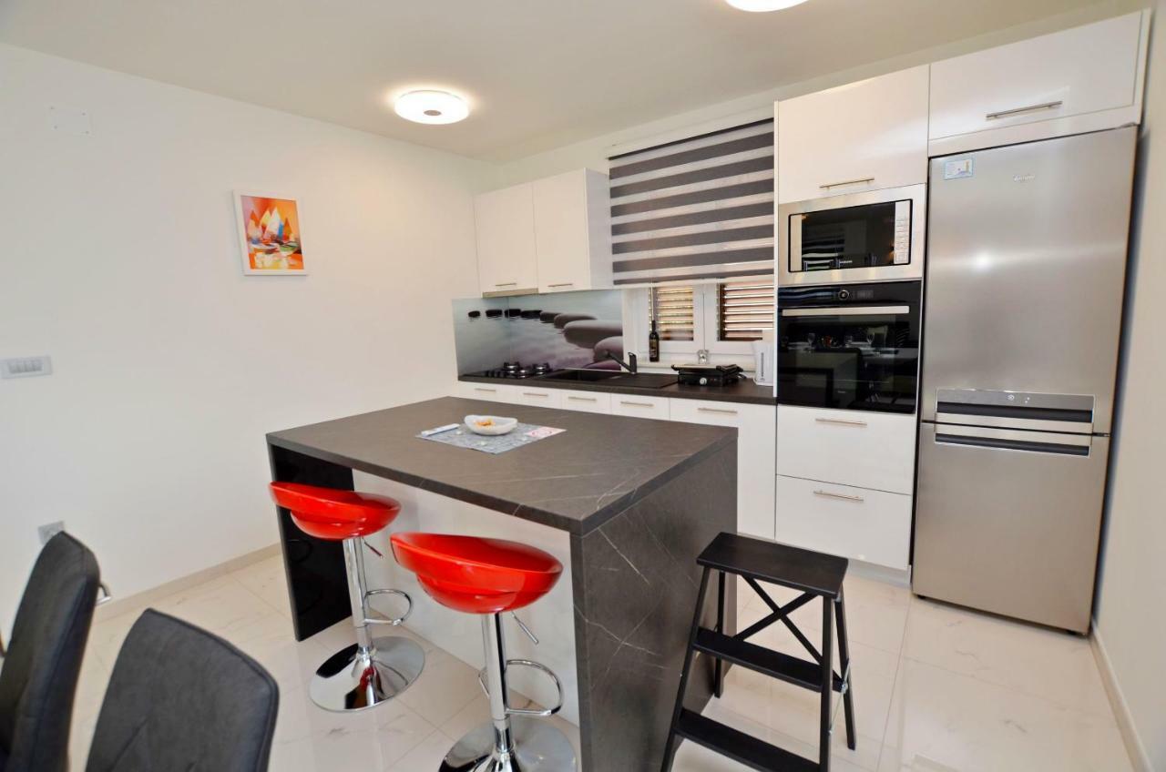 Apartments Golden Hour Jurdani المظهر الخارجي الصورة