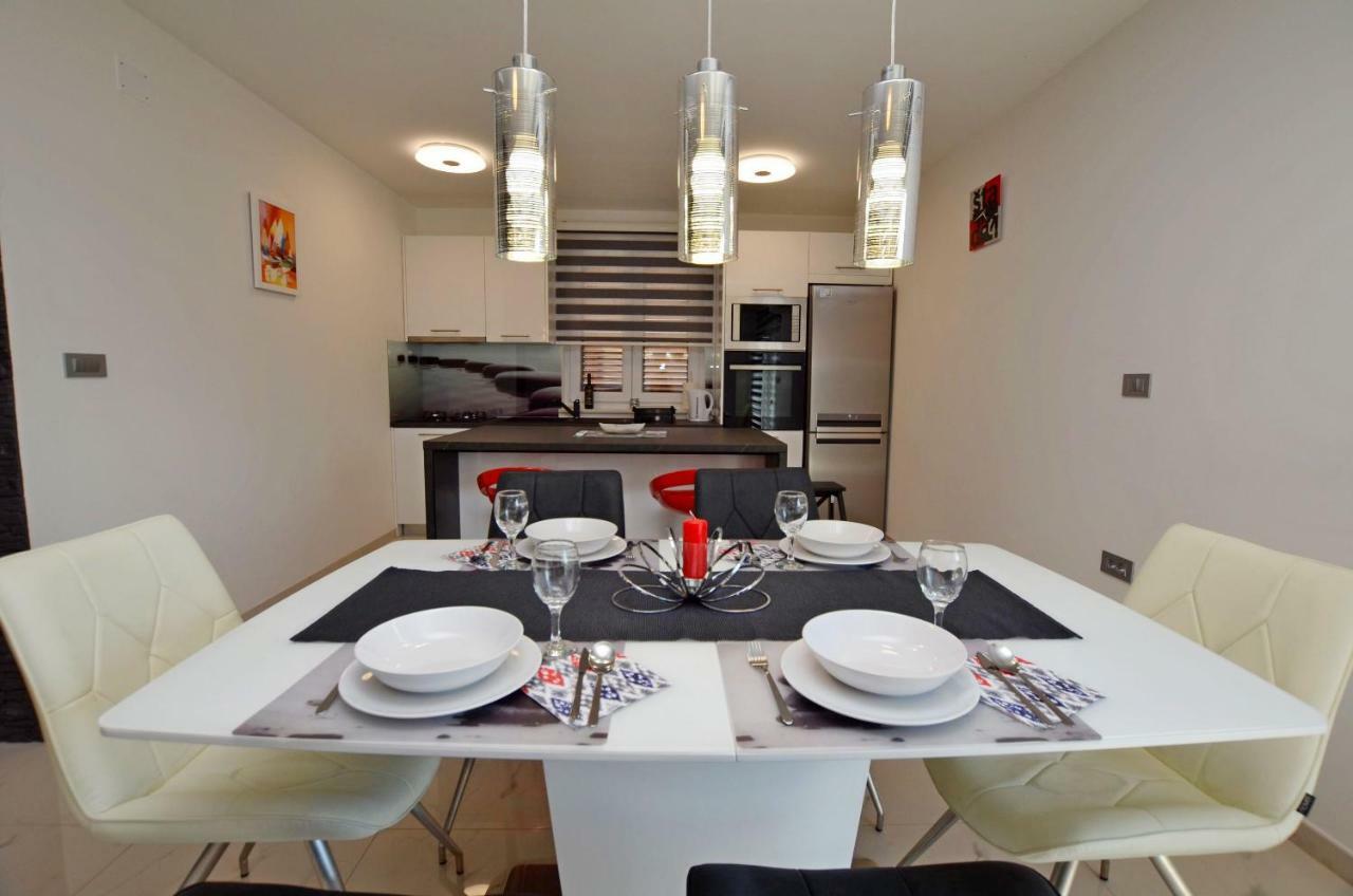 Apartments Golden Hour Jurdani المظهر الخارجي الصورة