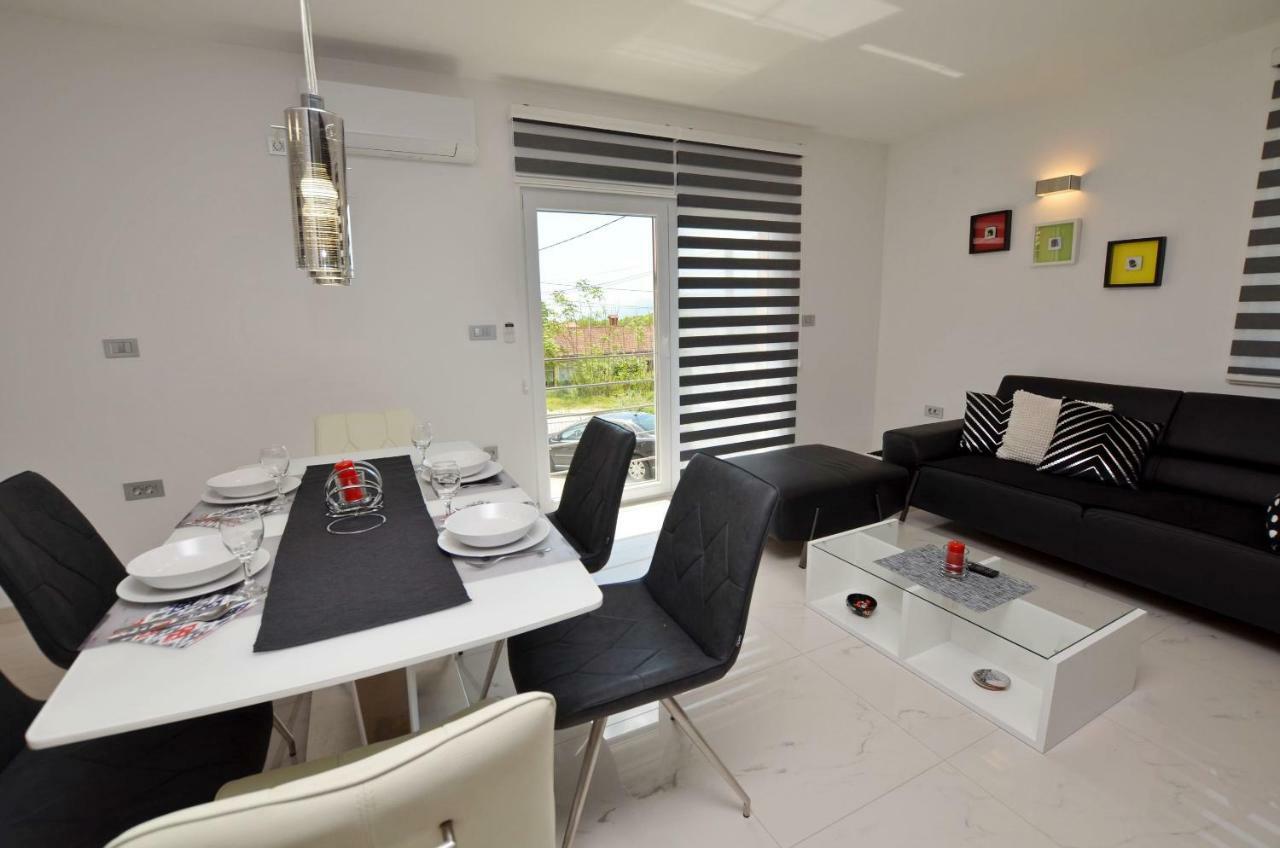 Apartments Golden Hour Jurdani المظهر الخارجي الصورة